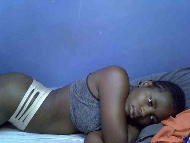 curvy-corazon webcam
