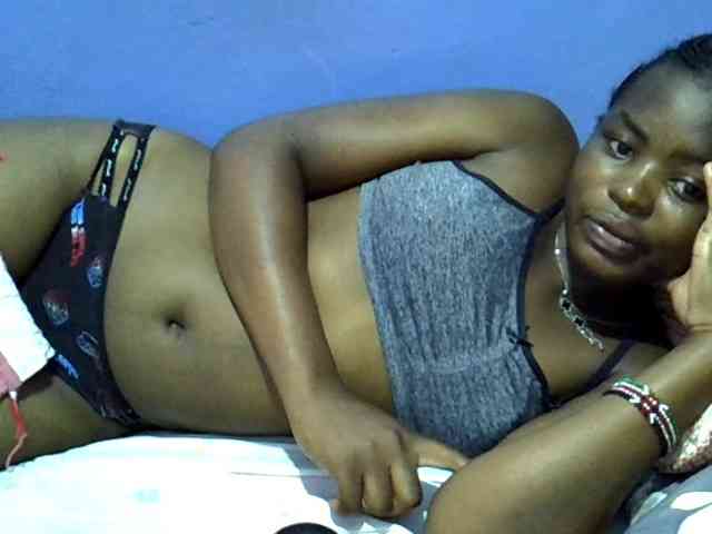 curvy-corazon webcam