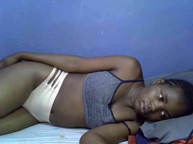 curvy-corazon webcam