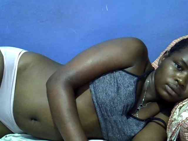 curvy-corazon webcam