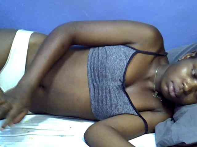 curvy-corazon webcam