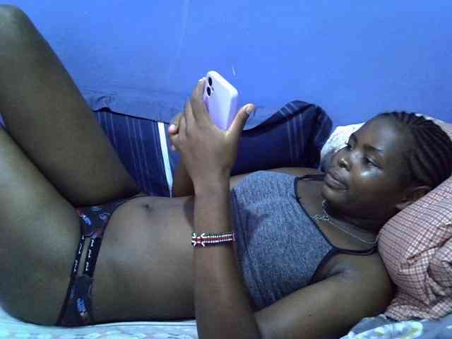 curvy-corazon webcam