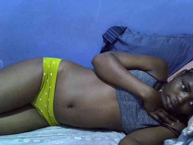 curvy-corazon webcam