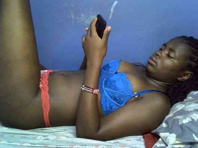 curvy-corazon webcam