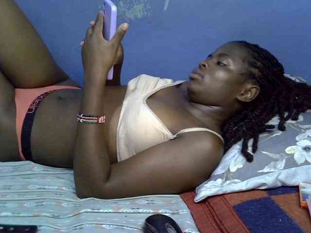 curvy-corazon webcam