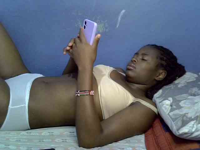 curvy-corazon webcam