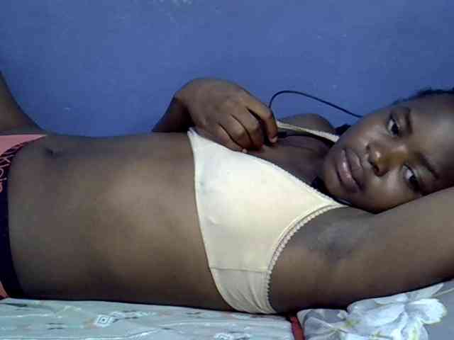 curvy-corazon webcam