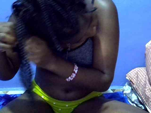 curvy-corazon webcam