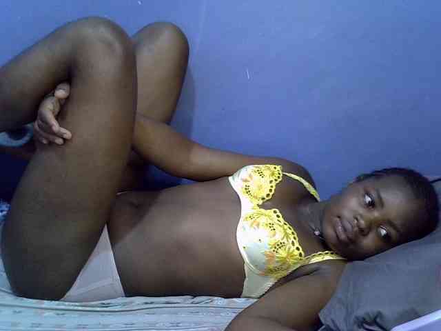 curvy-corazon webcam