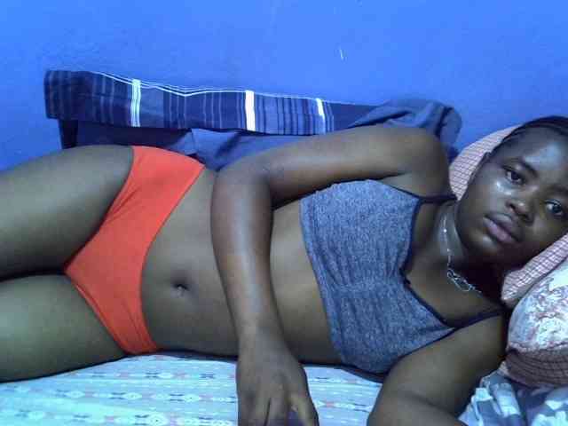 curvy-corazon webcam
