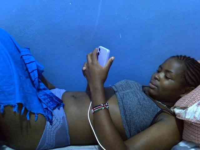 curvy-corazon webcam