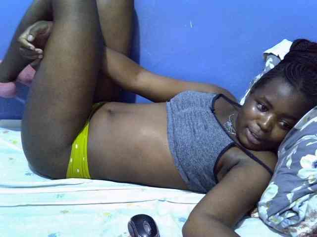 curvy-corazon webcam