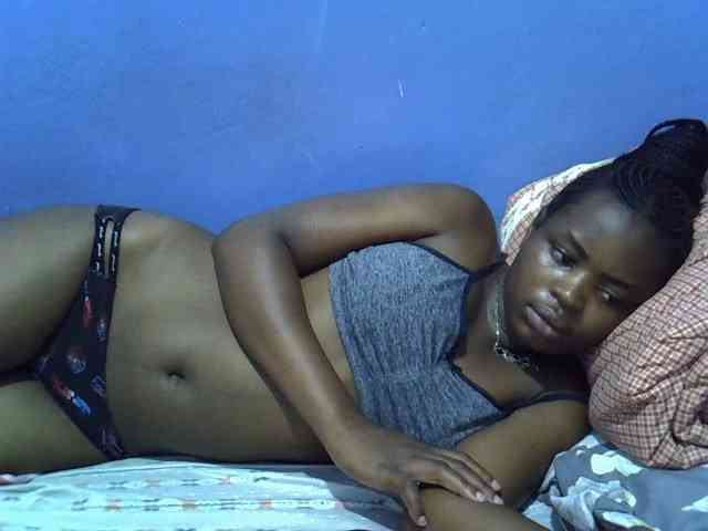 curvy-corazon webcam