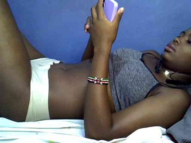 curvy-corazon webcam
