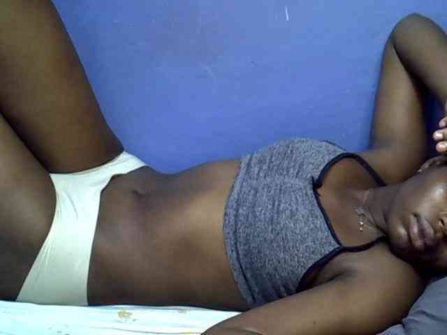 curvy-corazon webcam