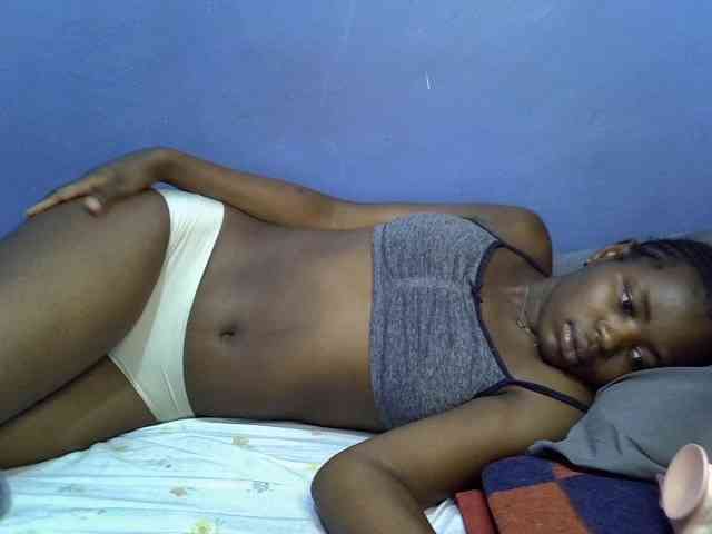 curvy-corazon webcam