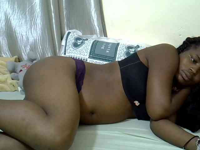 curvy-corazon webcam