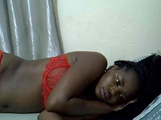 curvy-corazon webcam