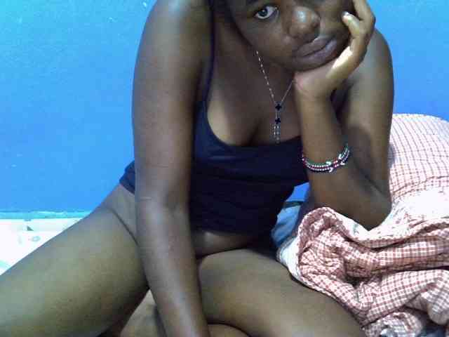 curvy-corazon webcam