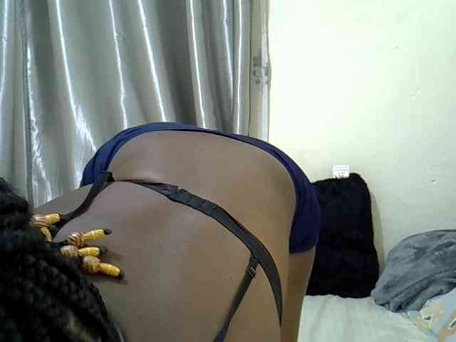 curvy-corazon webcam