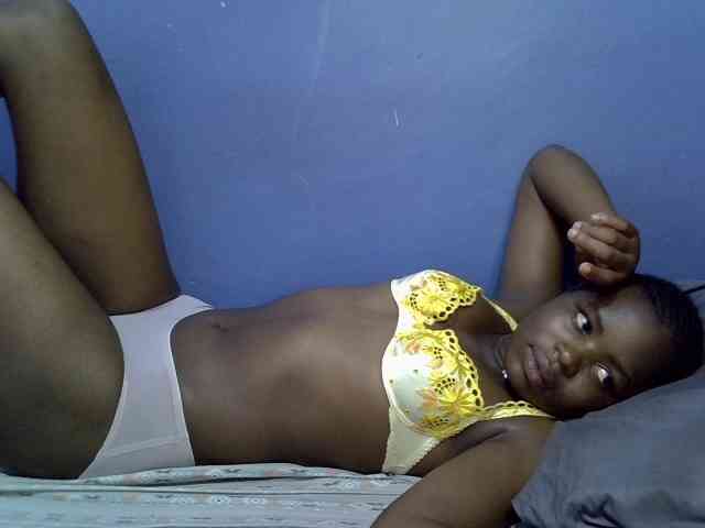 curvy-corazon webcam