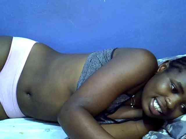 curvy-corazon webcam