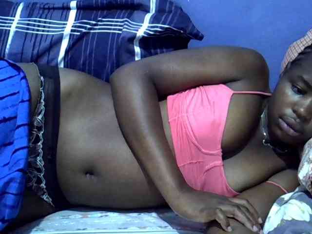 curvy-corazon webcam