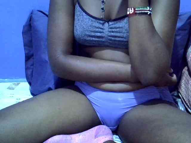 curvy-corazon webcam