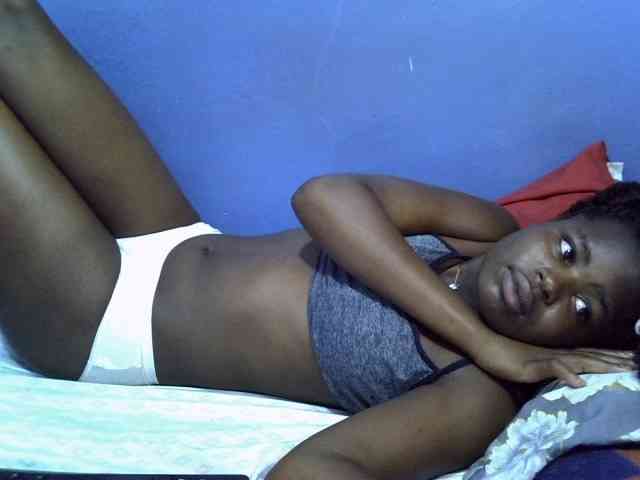 curvy-corazon webcam