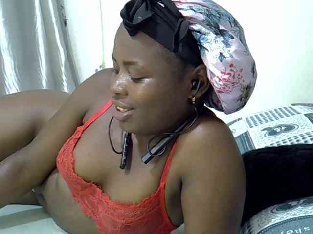 curvy-corazon webcam