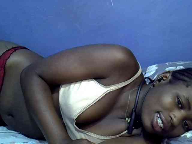 curvy-corazon webcam