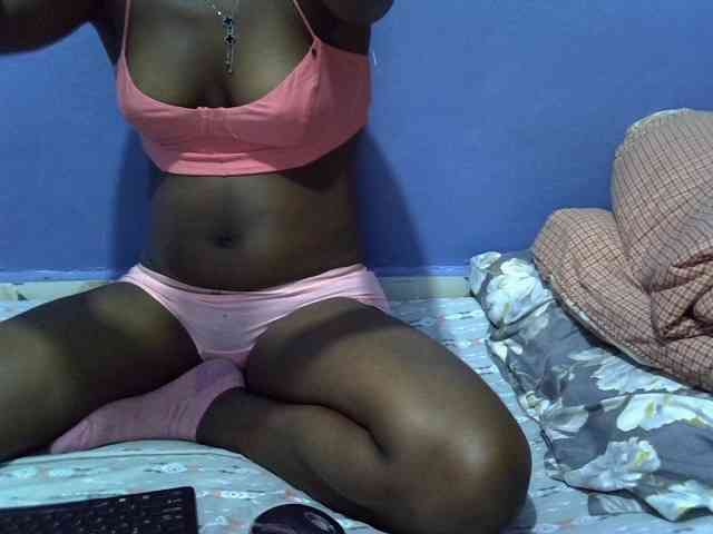 curvy-corazon webcam