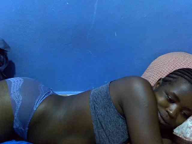 curvy-corazon webcam