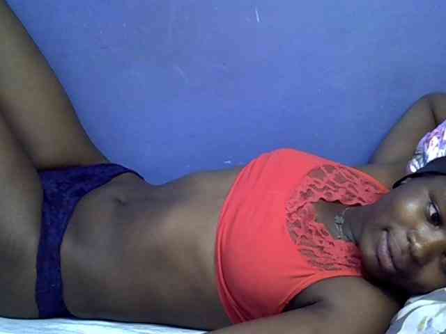 curvy-corazon webcam