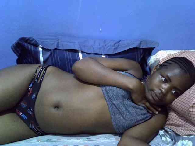 curvy-corazon webcam