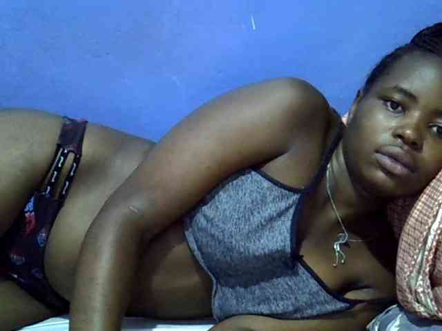 curvy-corazon webcam