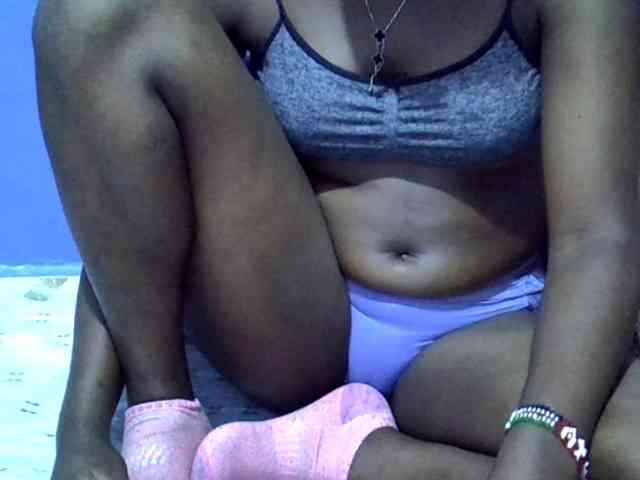 curvy-corazon webcam