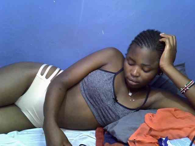 curvy-corazon webcam