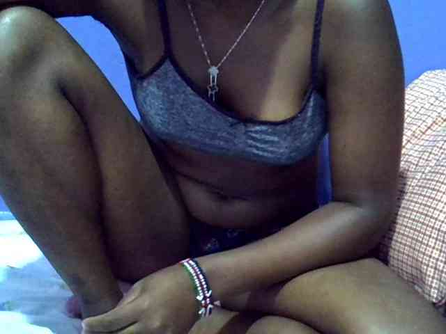 curvy-corazon webcam