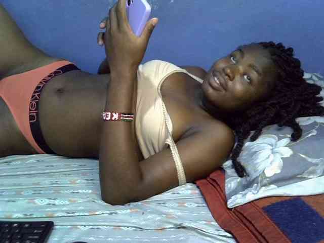 curvy-corazon webcam