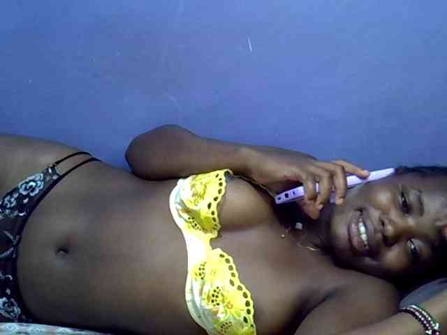 curvy-corazon webcam