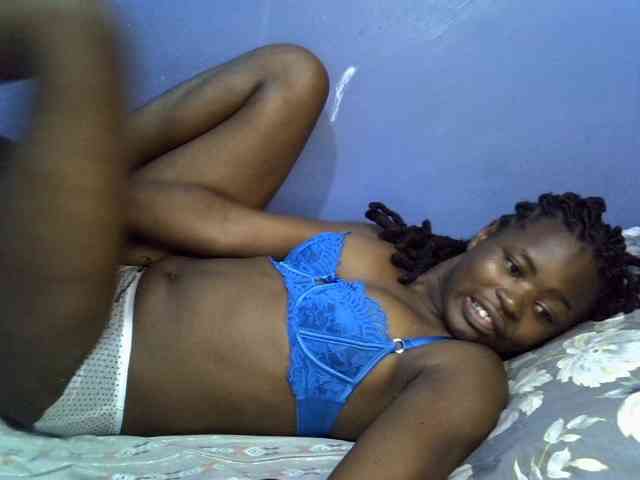 curvy-corazon webcam