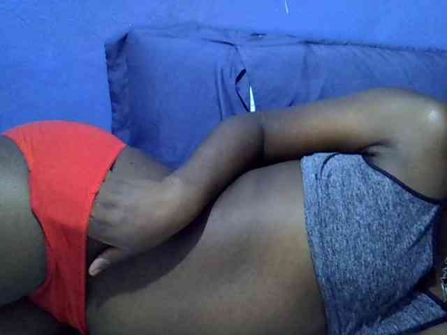 curvy-corazon webcam