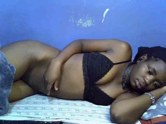 curvy-corazon webcam