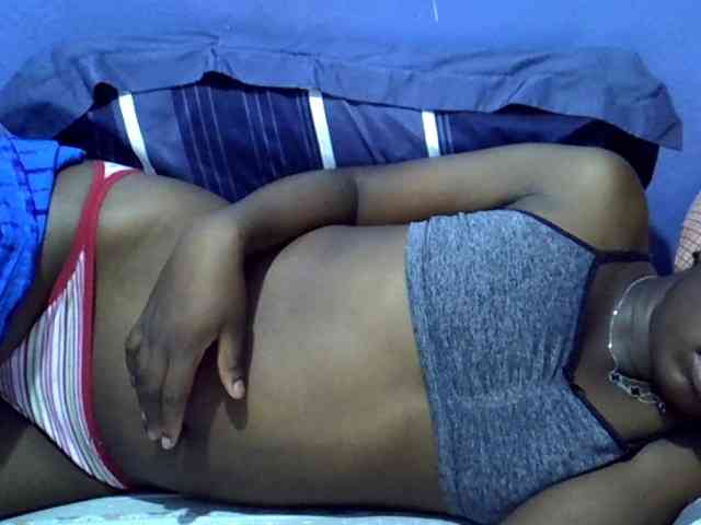 curvy-corazon webcam