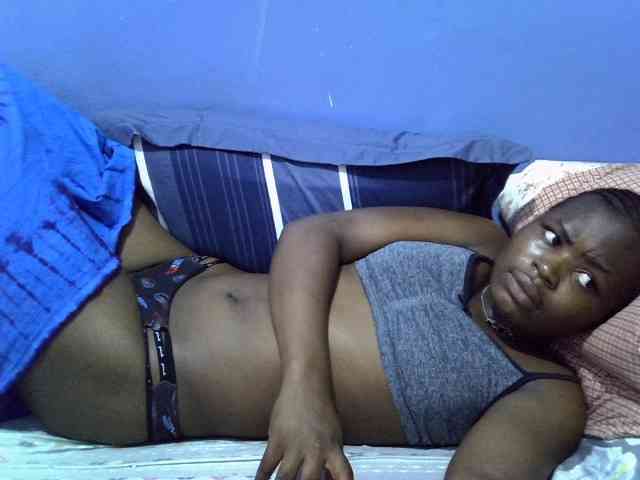 curvy-corazon webcam