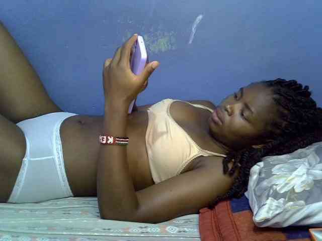 curvy-corazon webcam