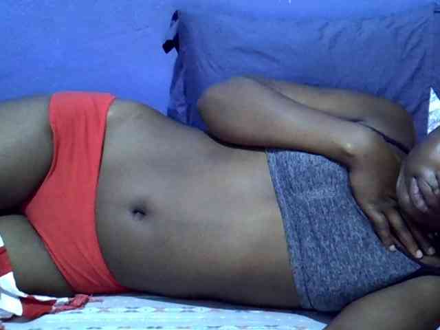curvy-corazon webcam