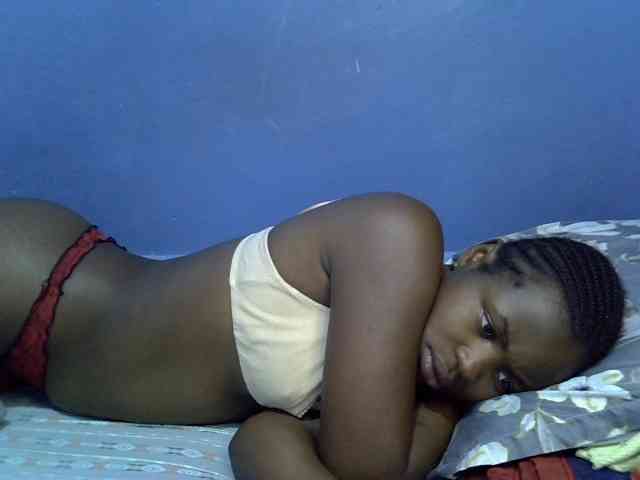 curvy-corazon webcam