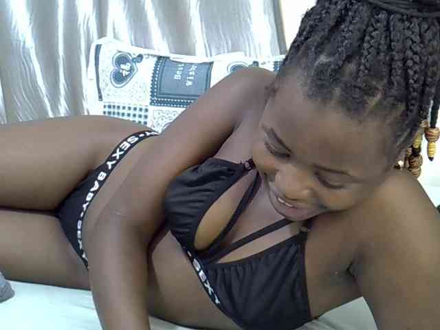 curvy-corazon webcam